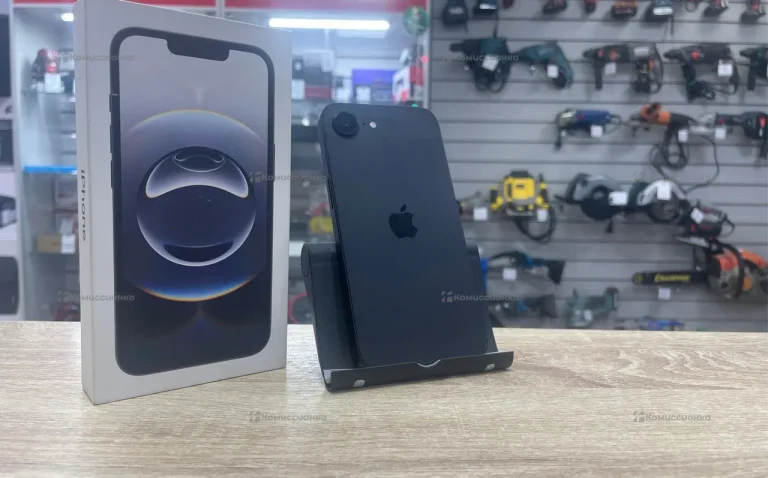 Apple iPhone 16e 8/128 ГБ