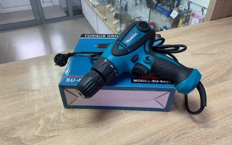 Сетевой шуруповерт Makita SU-6448