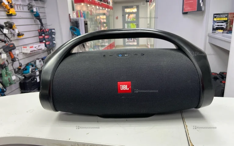 Колонка  JBL Boombox