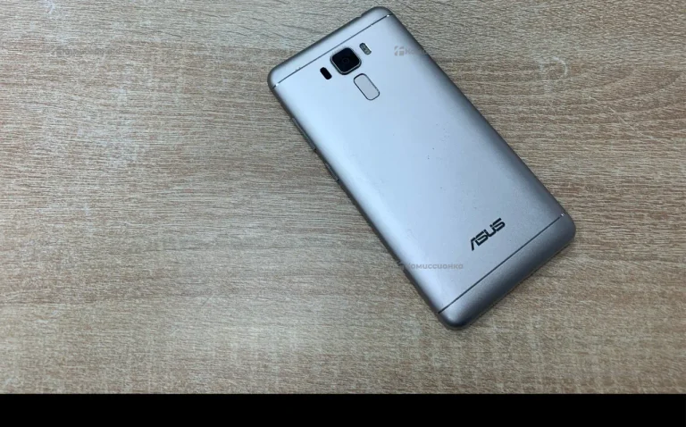 Asus Zenfone 3 Laser ZC551KL 4/32 ГБ