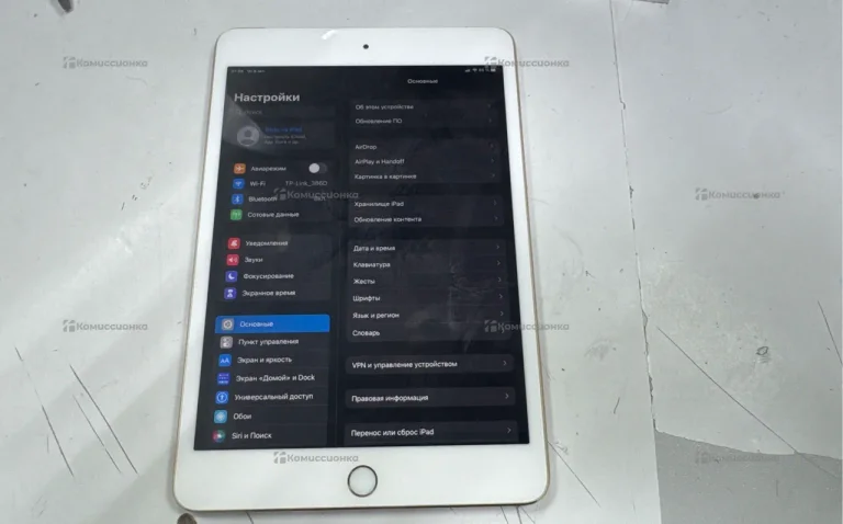 Планшет Apple iPad mini 4 32Gb Wi-Fi + Cellular