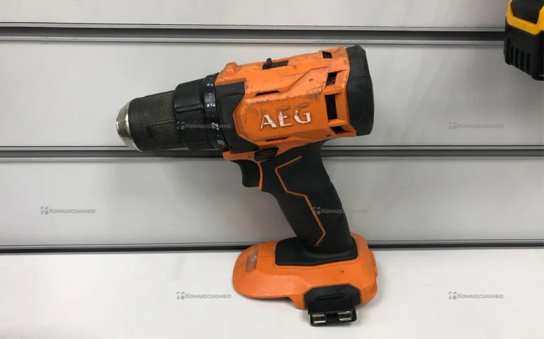 Шуруповерт AEG BS18G4