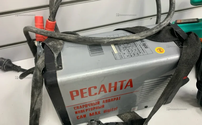 Инверторный сварочный аппарат Ресанта САИ 220А