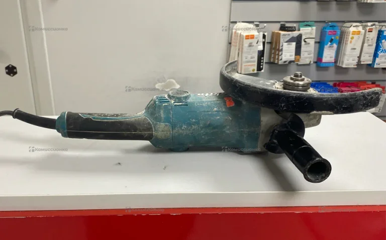 УШМ makita GA9050