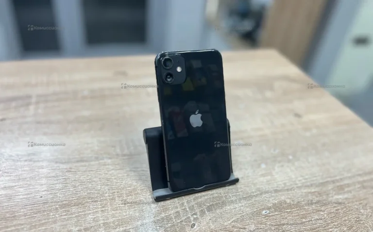 Apple iPhone 11 4/128 ГБ