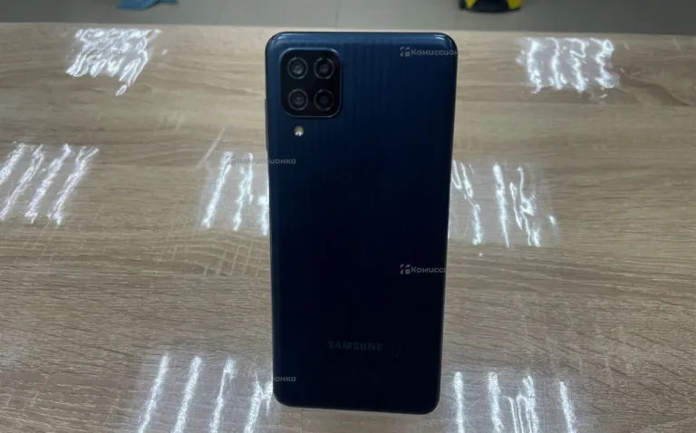Samsung M12 64