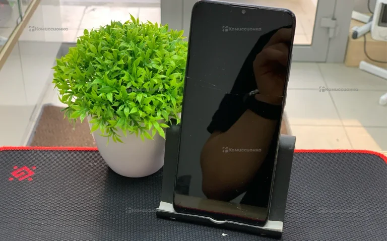 Телефон TCL 20B 4/64 ГБ