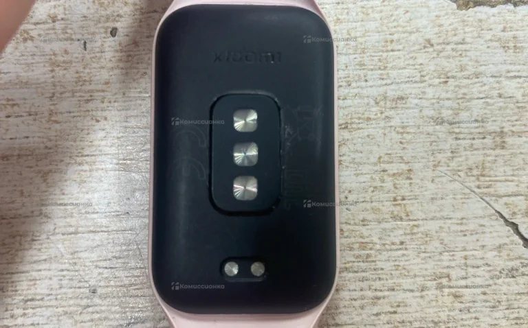 Часы  Xiaomi band 8