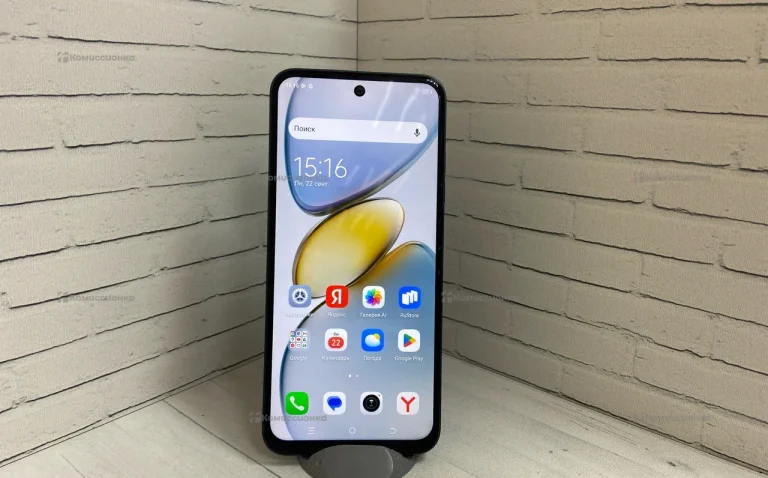 Tecno Spark Go 1 3/64 ГБ