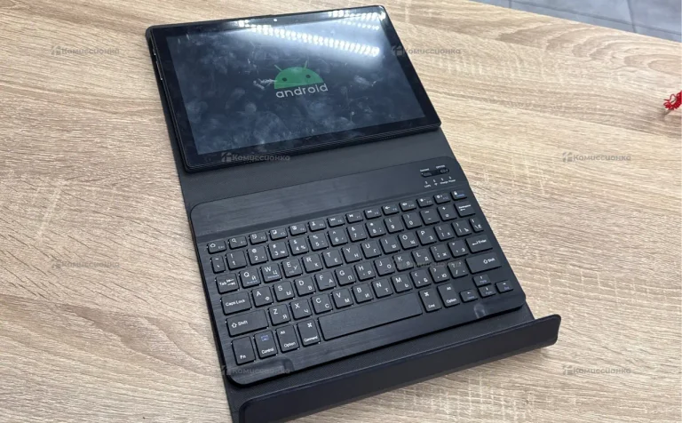 Планшет( Китай) uimio