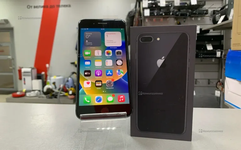 Apple iPhone 8 Plus 3/64 ГБ