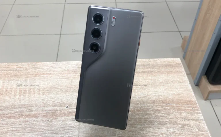Tecno Camon 40 12/256 ГБ