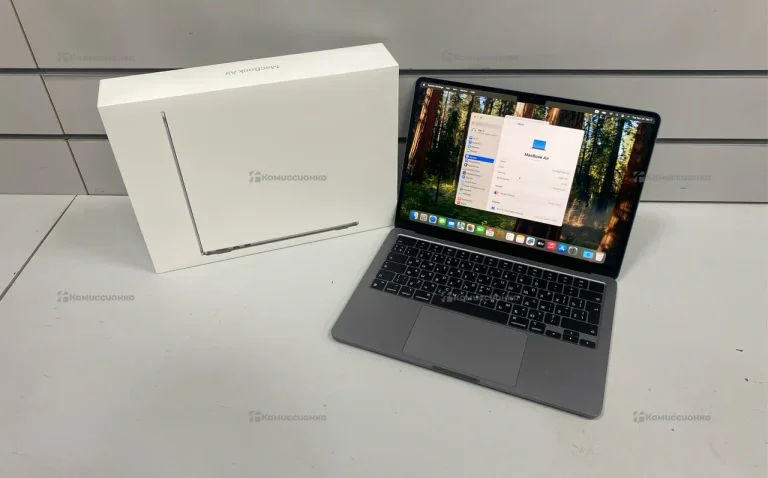 Ноутбук  MacBook Air 13 2022 M2