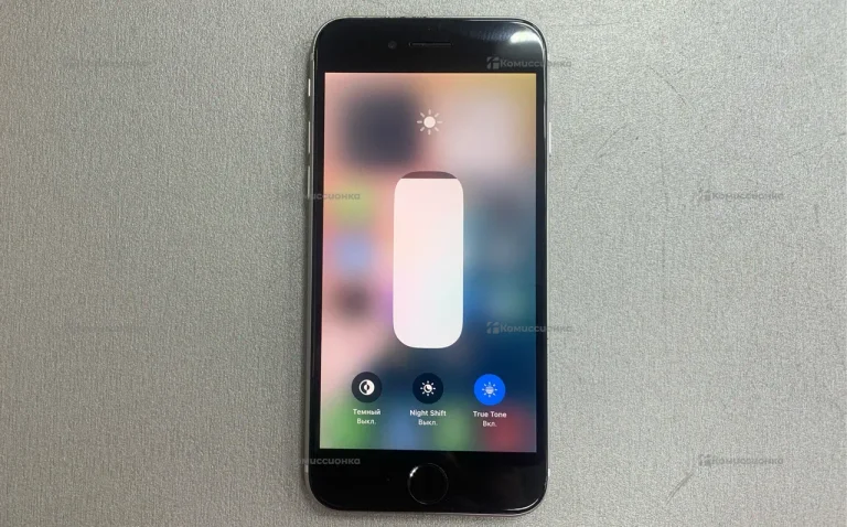 Apple iPhone SE (2022) 4/64 ГБ
