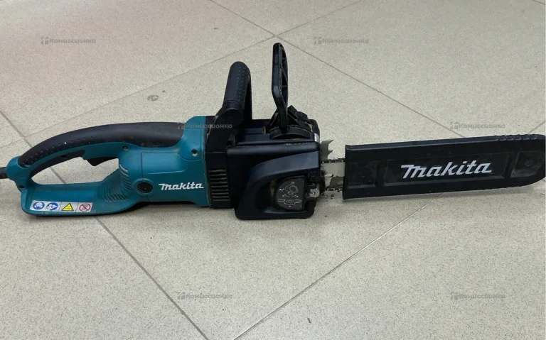 Цепная пила makita UC3530A
