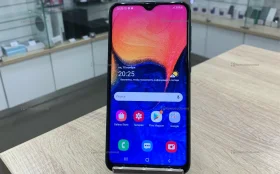 Samsung Galaxy A10 3/32 ГБ