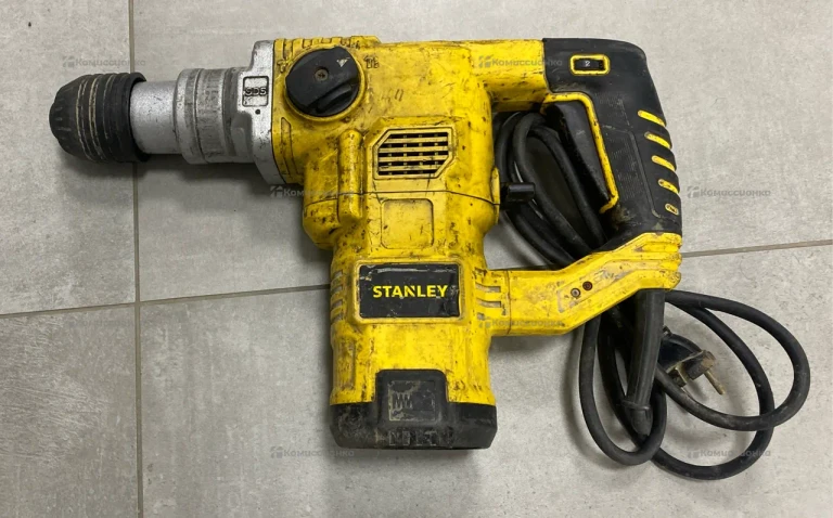 Перфоратор STANLEY STHR323K