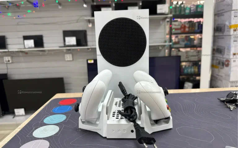 Приставка Xbox Series S 512 ГБ.