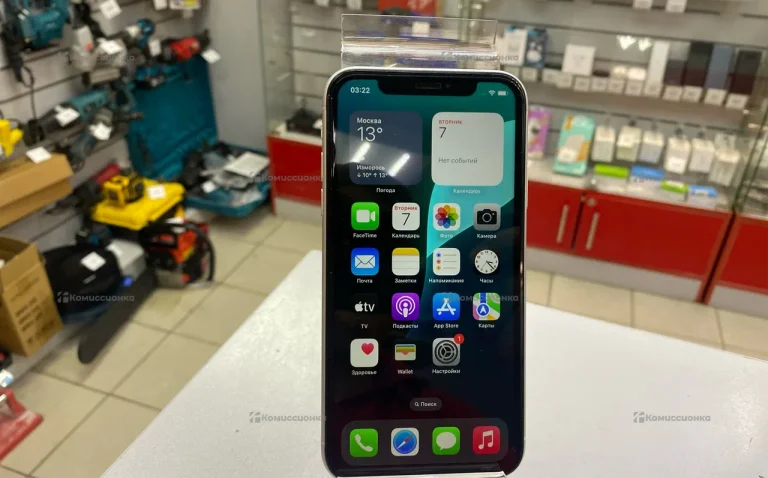 Apple iPhone XR 3/64 ГБ