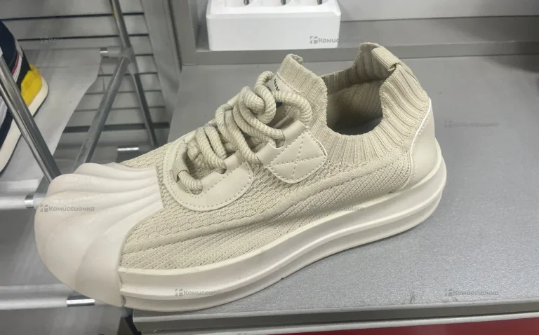 Кроссовки Lacoste беж 41р