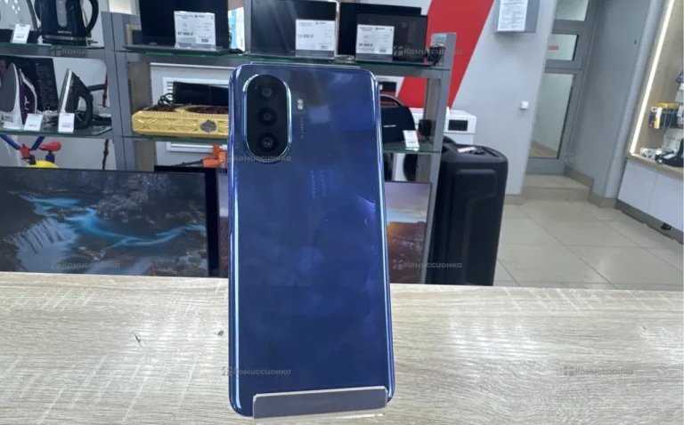 Huawei nova Y70 4/128 ГБ