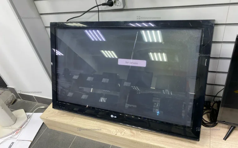 Телевизор LG 42PQ200R