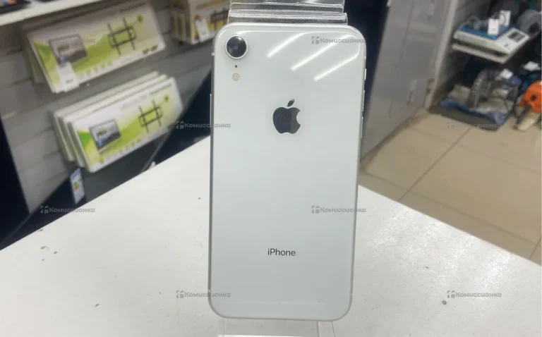 Apple iPhone XR 3/64 ГБ