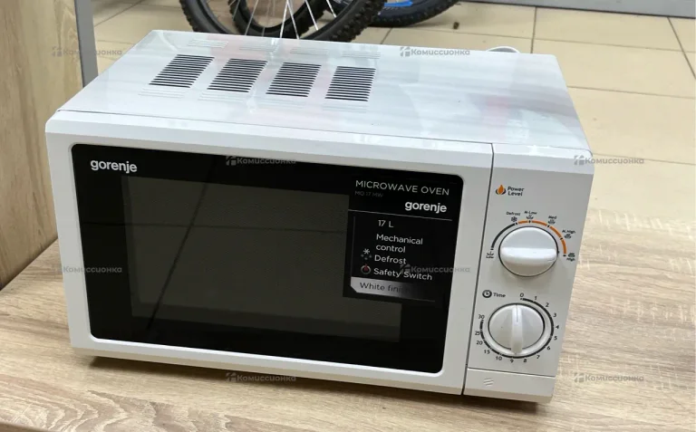 Микроволновая печь  gorenje mo17mw