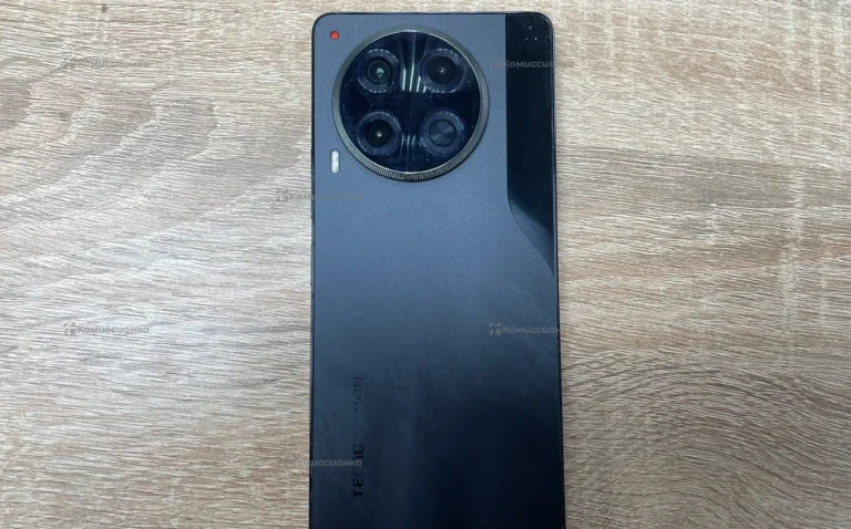 Tecno Camon 30 8/256 ГБ