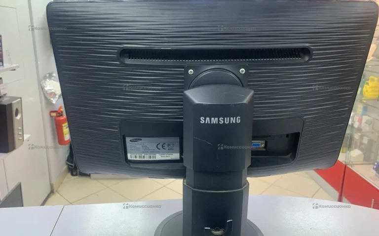 Монитор Samsung SyncMaster B2030