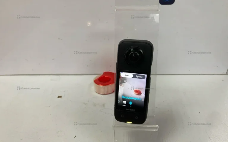 Видеокамера  insta360 x3