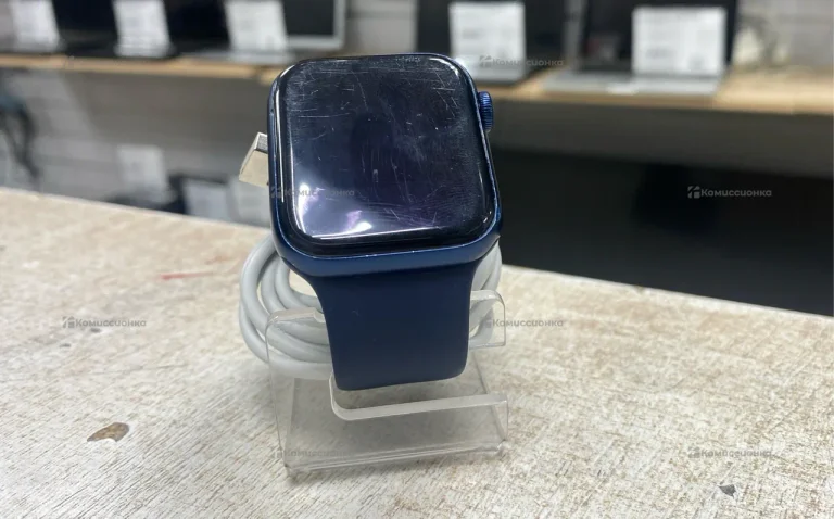Часы Apple Watch Series 6 44mm
