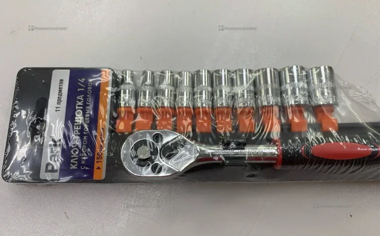 Park  Ключ трещотка 1/4 11 предметов