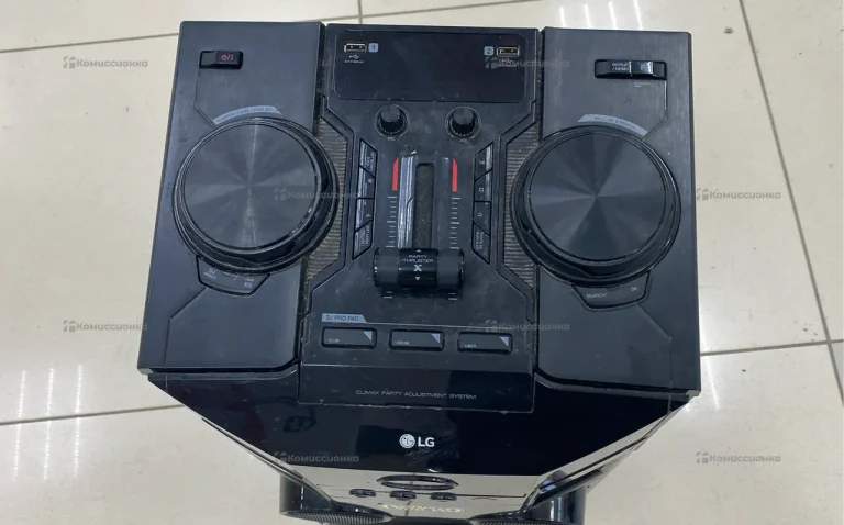 Колонка  LG OM6560