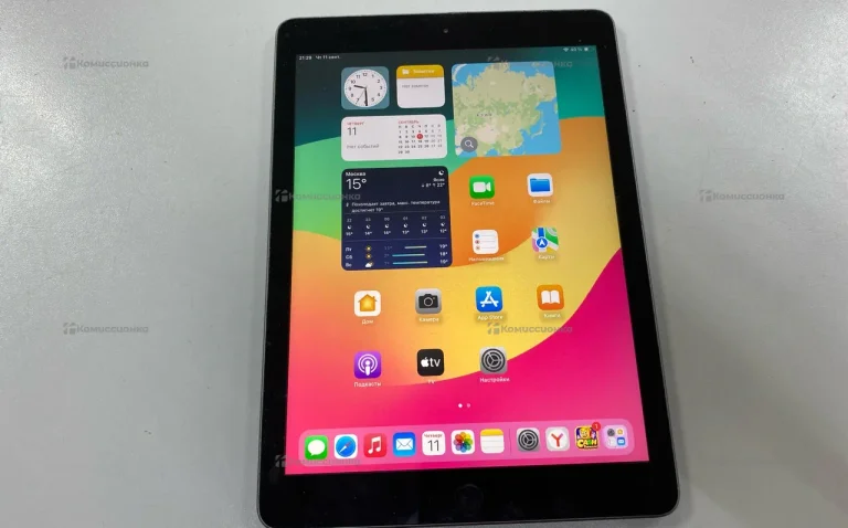 Планшет Apple iPad 6 поколения 32 ГБ WiFi