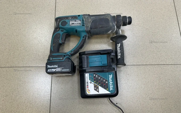 перфоратор аккумуляторный DHR202