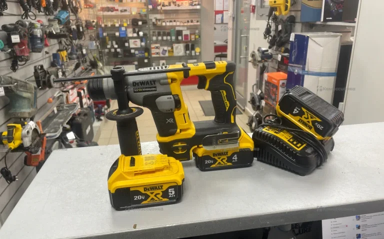 Перфоратор аккумуляторный DeWALT DCH172N