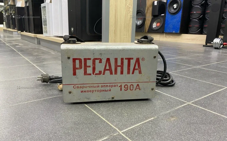 Сварочный аппарат инверторный Ресанта 190А