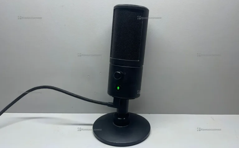 Микрофон Razer Seiren X