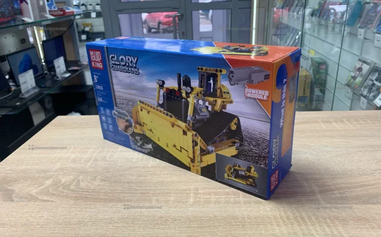 Лего на пульте управления Glory Guardians