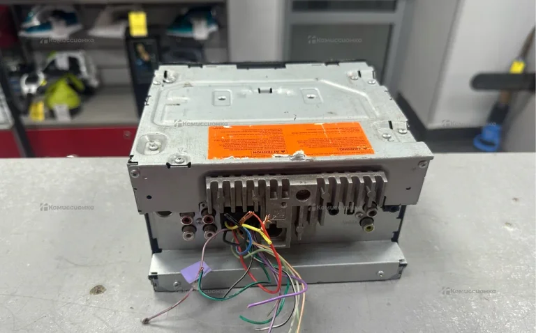 Автомагнитола  pioneer AVH-160DVD