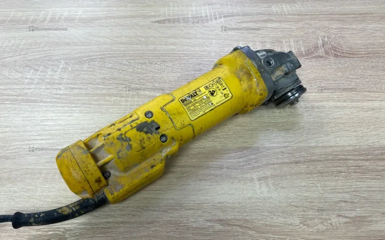 УШМ DeWalt DWE4205