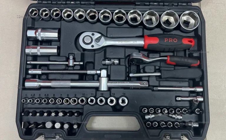 Набор инструментов STARTUL 1/4 , 1/2 6 граней 82 п