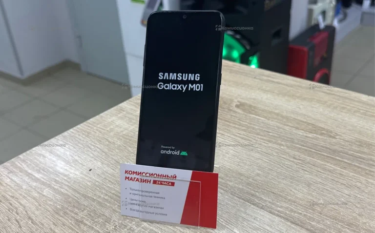 Samsung Galaxy M01 3/32 ГБ