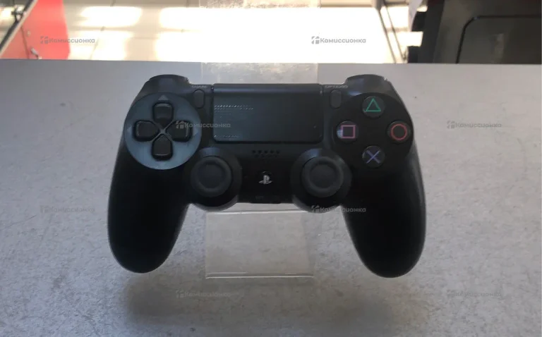 геймпад PS4