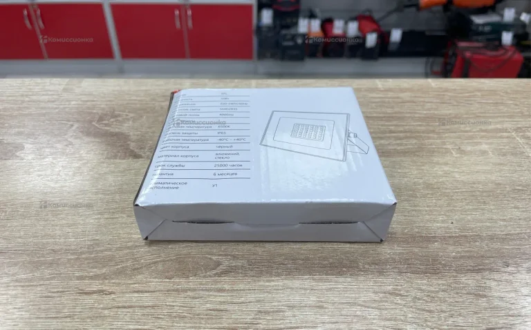 Прожектор 50W.