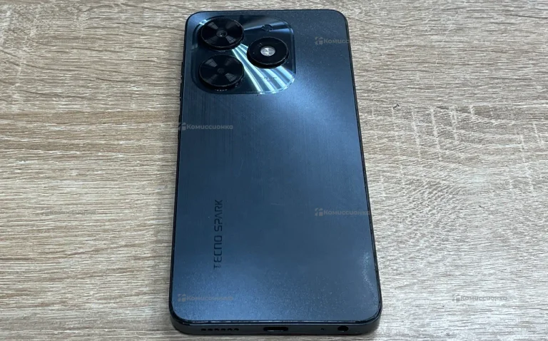 Tecno Spark 20C 4/128 ГБ