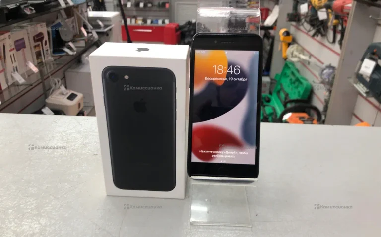 Apple iPhone 7 2/32 ГБ