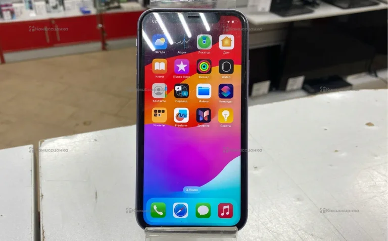 Apple iPhone 11 4/64 ГБ