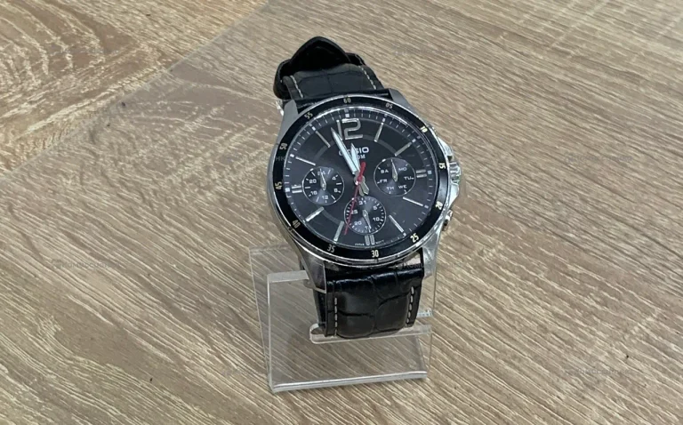 Часы  Casio WR 50m